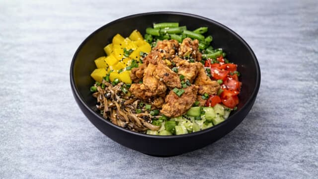Chicken poke bowl
