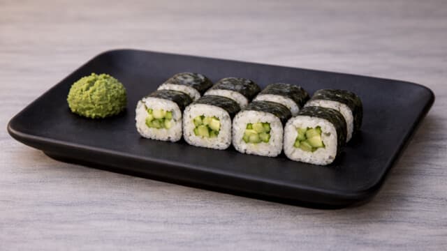 Cucumber maki