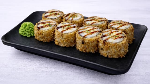 Fried eel roll