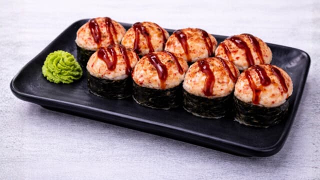 Hot Ayashi roll