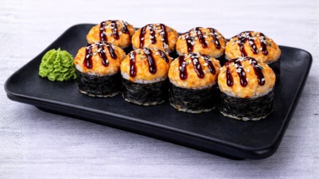 Hot spicy cream cheese roll