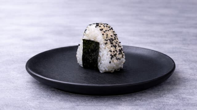 Tuna onigiri